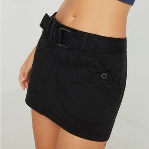 Garage black cargo skirt with belt, size small! (Worn once)